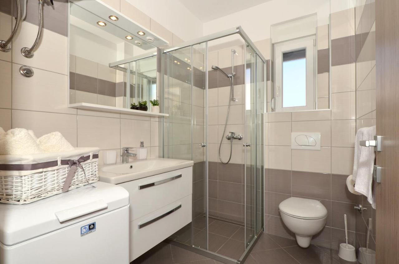 Apartman "Mary" Трогир Экстерьер фото