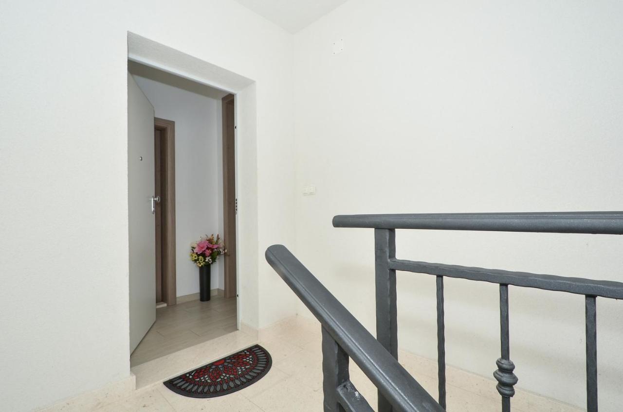Apartman "Mary" Трогир Экстерьер фото